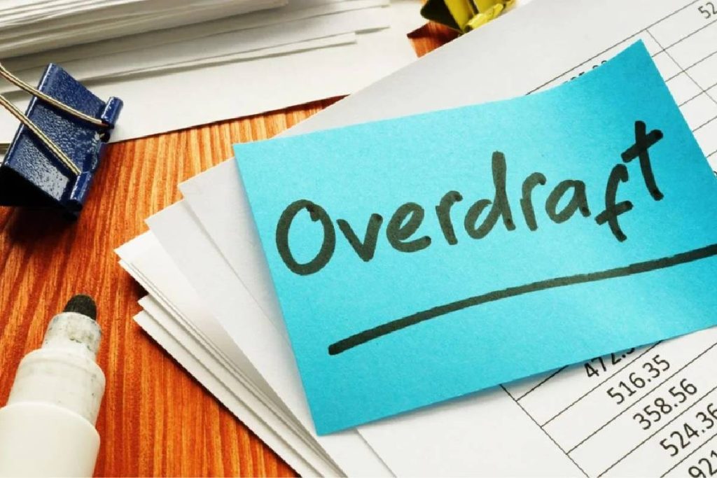 The Differences Between Overdrafts and Loans